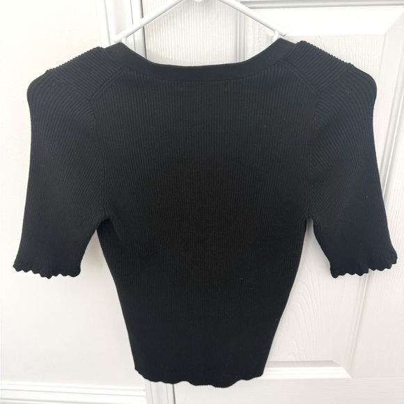 Black Button-Up Ribbed Top - Picture 2 of 3